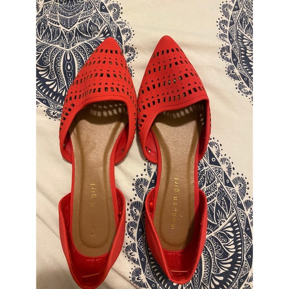 Flats - Picture 2 of 2